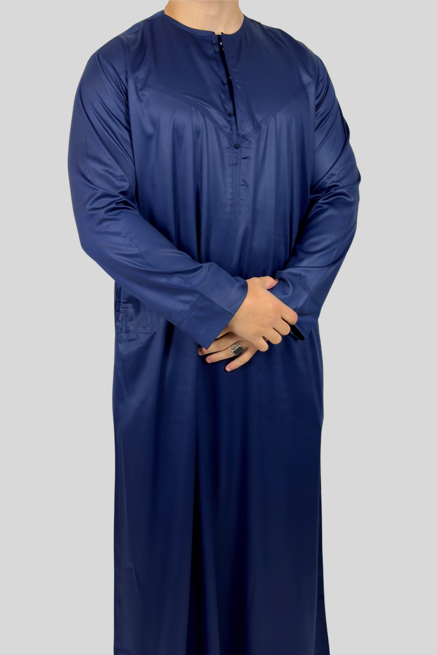 Shiny Navy Omani Thobe